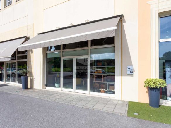 Temporary store calcinaia pisa SP506